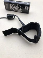 Load image into Gallery viewer, Kāohi double coil wrist leash - accroche poignet (pour wing) en couleur BLEU

